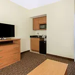 Clarion Hotel & Suites University-Shippensburg