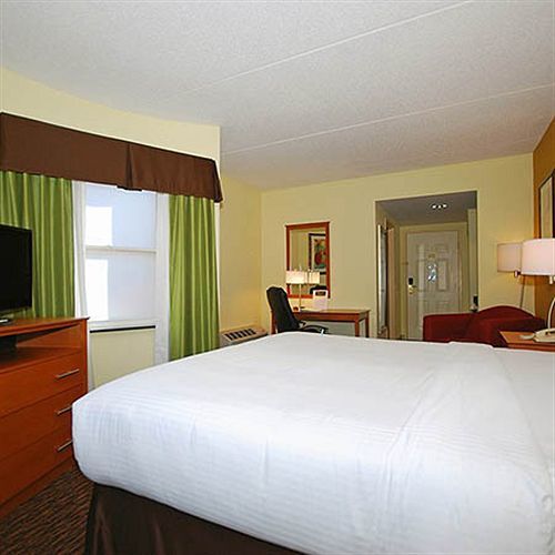 Clarion & University-shippensburg Hotel